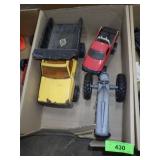 METAL DUMP TRUCK, DIE CAST TRACTOR, PLASTIC TRUCK