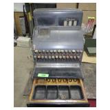 VINTAGE CASH REGISTER **NO SHIPPING**