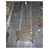 VINTAGE WOODEN WRINGER & METAL DUSTPAN