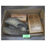 WOODEN SHOES, MONEY BARN BANK, WOODEN>>>