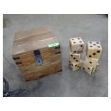 LARGE WOODEN DICE IN STORAGE BOX >>>>