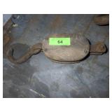 VINTAGE WOODEN PULLY  14"