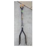 FISKARS POST HOLE DIGGERS