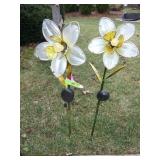 2 UNTESTED SOLAR YARD ART FLOWERD   27'