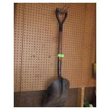 VINTAGE SHOVEL