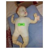 VINTAGE IDEAL THUMBELINA DOLL (DOES NOT WORK) 18'