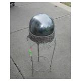 GAZING BALL IN PLANT STAND (26' STAND)
