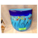 VTG GLASS HAND BLOWN VASE 9' TALL