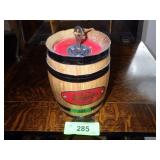VINTAGE BLATZ WOODEN BEER BARREL KEG BANK W/ KEY