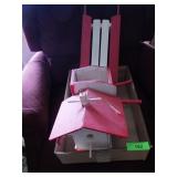 BIRHOUSE W/ CHIIRPING BIRD, SLED & WHEELBARROW >>>
