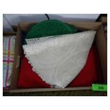 LACE TREE SKIRT, CHRISTMAS TABLECLOTHS, DOILIES, >