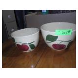 2 VINTAGE WATT POTTERY 2 LEAF APPLE NESTING BOWLS>