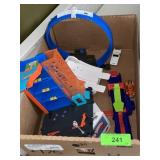HOT WHEELS TRACK & CARS