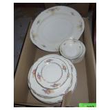 VTG HOMER LAUGHLIN CHINA- PLATES, BOWLS & PLATTER