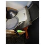 NORDIC WARE CAKE MOLD, CUTTING BOARDS, SPLATTER>>>