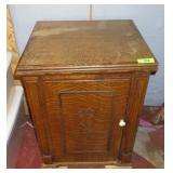 VTG OAK SEWING MACHINE CABINET (NO SEWING MACHINE)