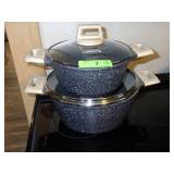2 CAROTE POTS W/ LIDS