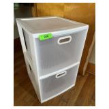 PLASTIC STORAGE DRAWERS (CRACK ON BOTTOM DRAWER)