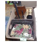 PAPER TOWEL HOLDER, STONEWARE PLATE, WOVEN >>>>