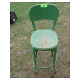 VINTAGE INDUSTRIAL STOOL