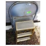"GOLD" ALUMINUM STEP LADDER, FOLDING METAL CHAIR