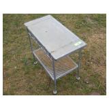 METAL TABLE WITH GLASS TOP & MESH SHELF (MATCHES>>