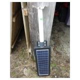 OUTDOOR SOLAR LIGHT (UNTESTED)