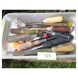 SCREWDRIVERS, CHISEL, RASP, ETC