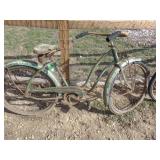 VINTAGE ROAD MASTER YARD ART BICYCLE / BIKE