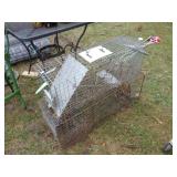 1 HAVAHART ANIMAL TRAP 10 x 12 x 32, 1 ANIMAL >>>>