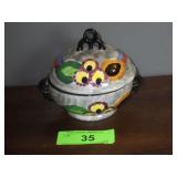 VINTAGE SCHRAMBERG GOBELIN LIDDED DISH (CHIP ON>>>