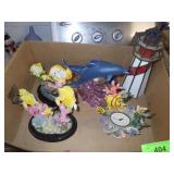 STAINED GLASS LIGHTHOUSE SHADE, FISH FIGURINES>>>