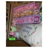 HAPPY SPRING THROW PILLOW, EGG WREATH, FLOWER>>>>