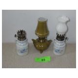VINTAGE MINIATURE CERAMIC OIL LAMPS