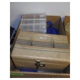 VTG MAKE-UP CASE, PLASTIC ORGANIZING CONTAINERS>>>