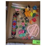 VTG PIPE CLEANER WITCH FACE PICK, YARN SCARECROW,>