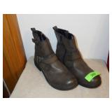 SONOMA BOOTS - SIZE 10M