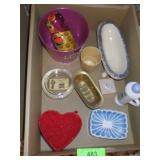 VINTAGE SOAP DISH & AMERICAN TOURISTER KEYS, AVON>