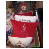 CHRISTMAS THROW PILLOWS