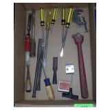 SCREWDRIVERS, CHISELS, C-CLAMPS, GRINDING WHEEL>>>