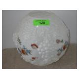 VINTAGE EMBOSSED GRAPES MILK GLASS LAMP SHADE>>>