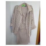 R&M RICHARDS 3 PC. PANT SUIT 16W (SPOTS ON 1 LEG>>