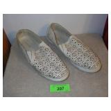 SOLE SENSABILITY SHOES - SIZE 10M