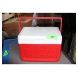 VINTAGE COLEMAN TALKABOUT TWO-WAY RADIO COOLER