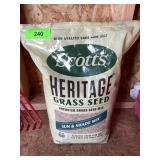 SCOTTS GRASS SEED (UNOPENED) 7LB