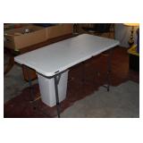 4' FOLDING TABLE