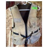 FISHING VEST W/ FISH STRINGER