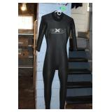 TEAM 2XU WETSUIT (L)