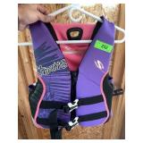 STEARNS WOMENS LIFE VEST (MED)
