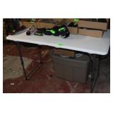 4' FOLDING TABLE